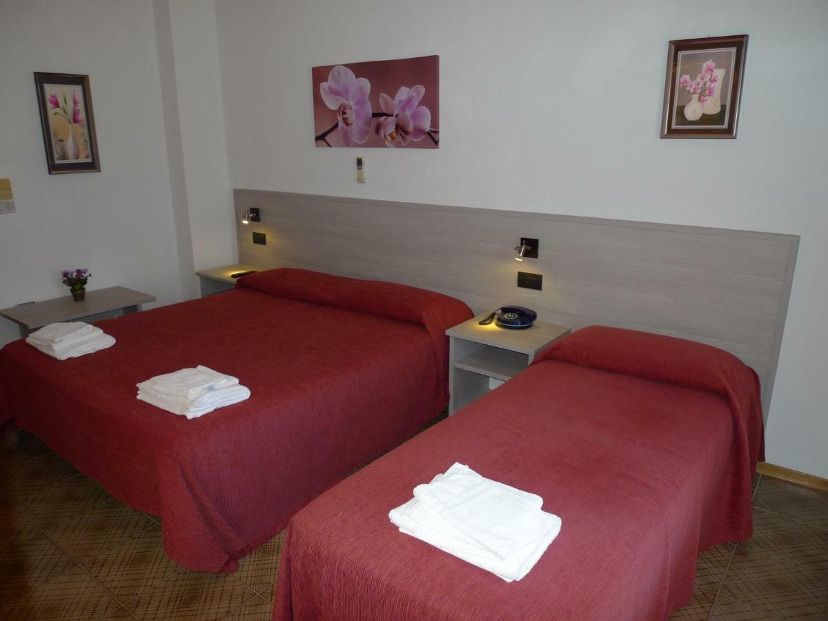 Hotel Alexander Санта-Доменика Экстерьер фото